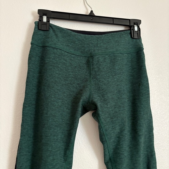 Women’s Beyond Yoga Spacedye Green Mid Rise Leggings Size Small - Picture 2 of 12